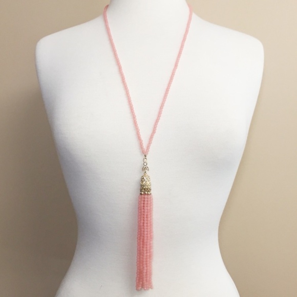 🔴 Long Vintage Look Pink Beaded Tassel Necklace - Picture 3 of 4